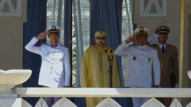 صورة جلالة الملك محمد السادس يترأس حفل أداء القسم لـ4 أفواج من الضباط الجدد