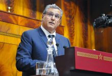 صورة أخنوش يكشف أرقامًا لافتة: زيادة معاشات المتقاعدين وإعفاء ضريبي يعيد النقاش حول وعود الحكومات