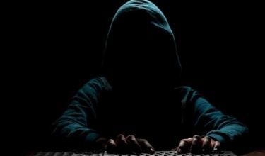 صورة سقوط شبكة “الاستدراج الصامت” بقلعة السراغنة.. ابتزاز مقابل فيديوهات حميمية يقود شابة إلى السجن