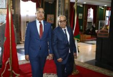 صورة محمد ودمين يستقبل وفداً برلمانياً أردنياً لتعزيز التعاون في الحكامة الترابية